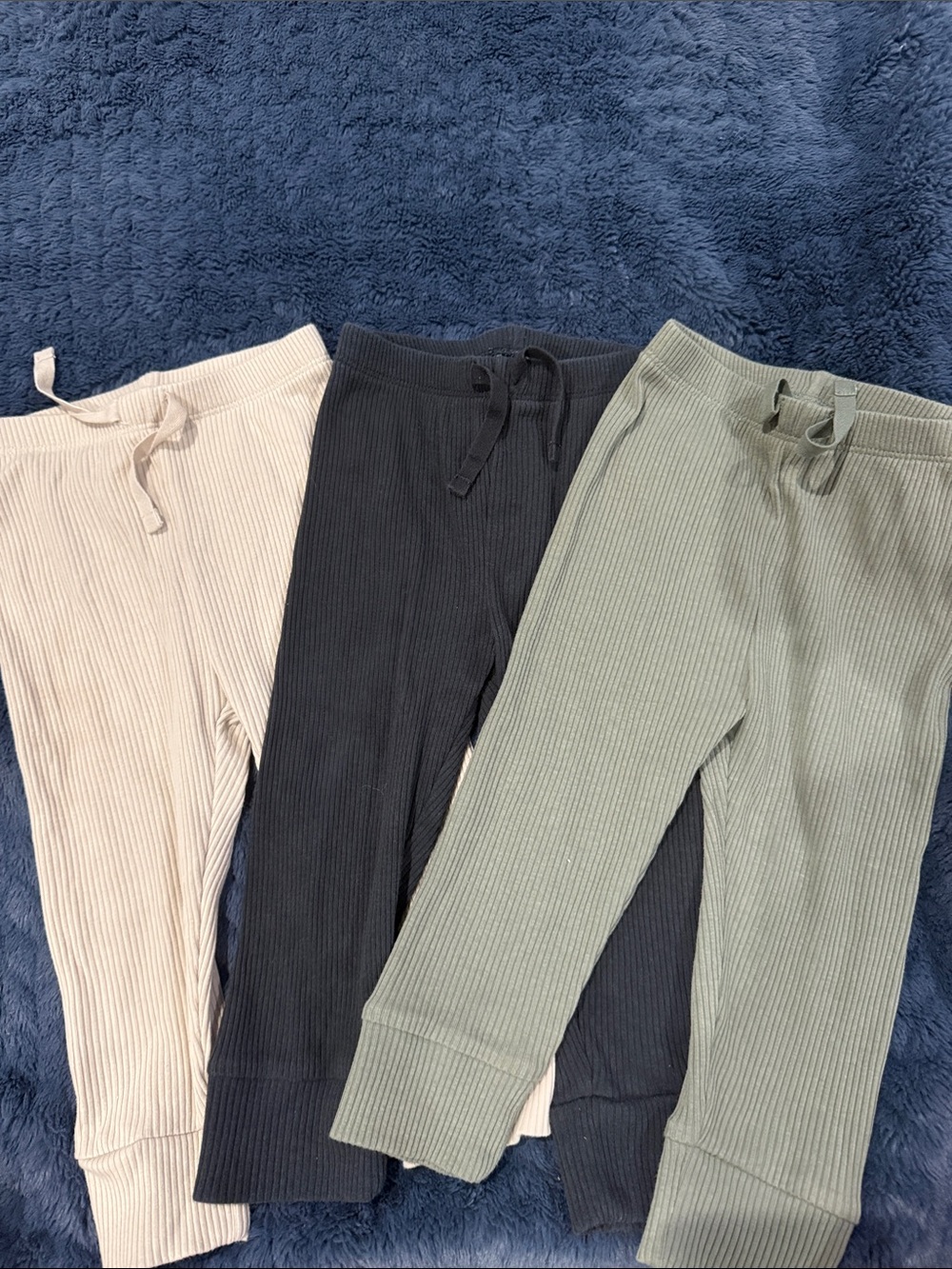 Baby Gap set of 3 ribbed pants